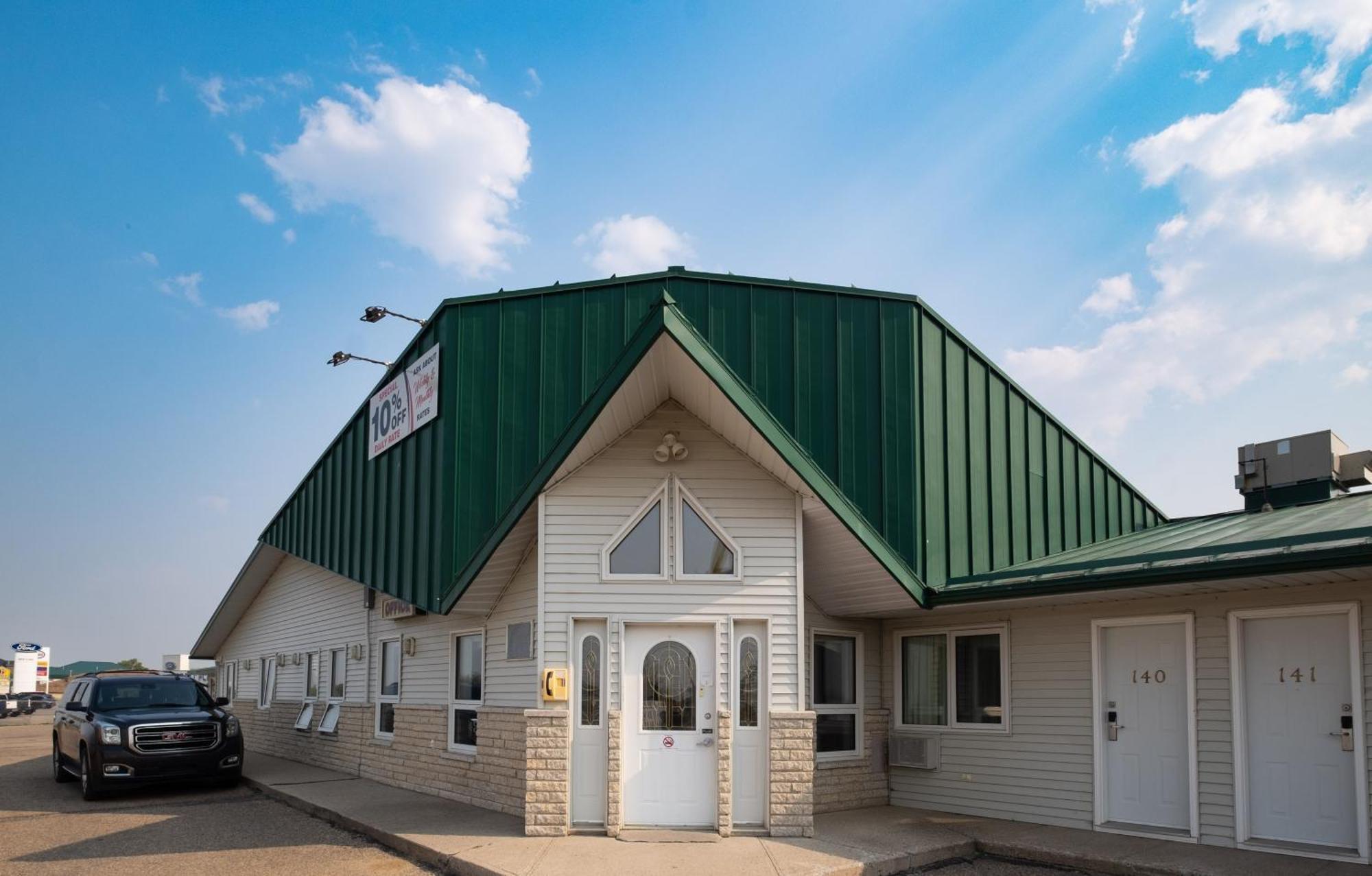Perfect Inns & Suites Weyburn Zewnętrze zdjęcie